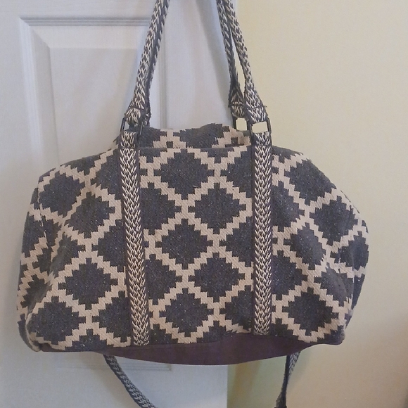 Gray and Cream Travel Duffel Bag with Diamond Pattern - Picture 6 of 11